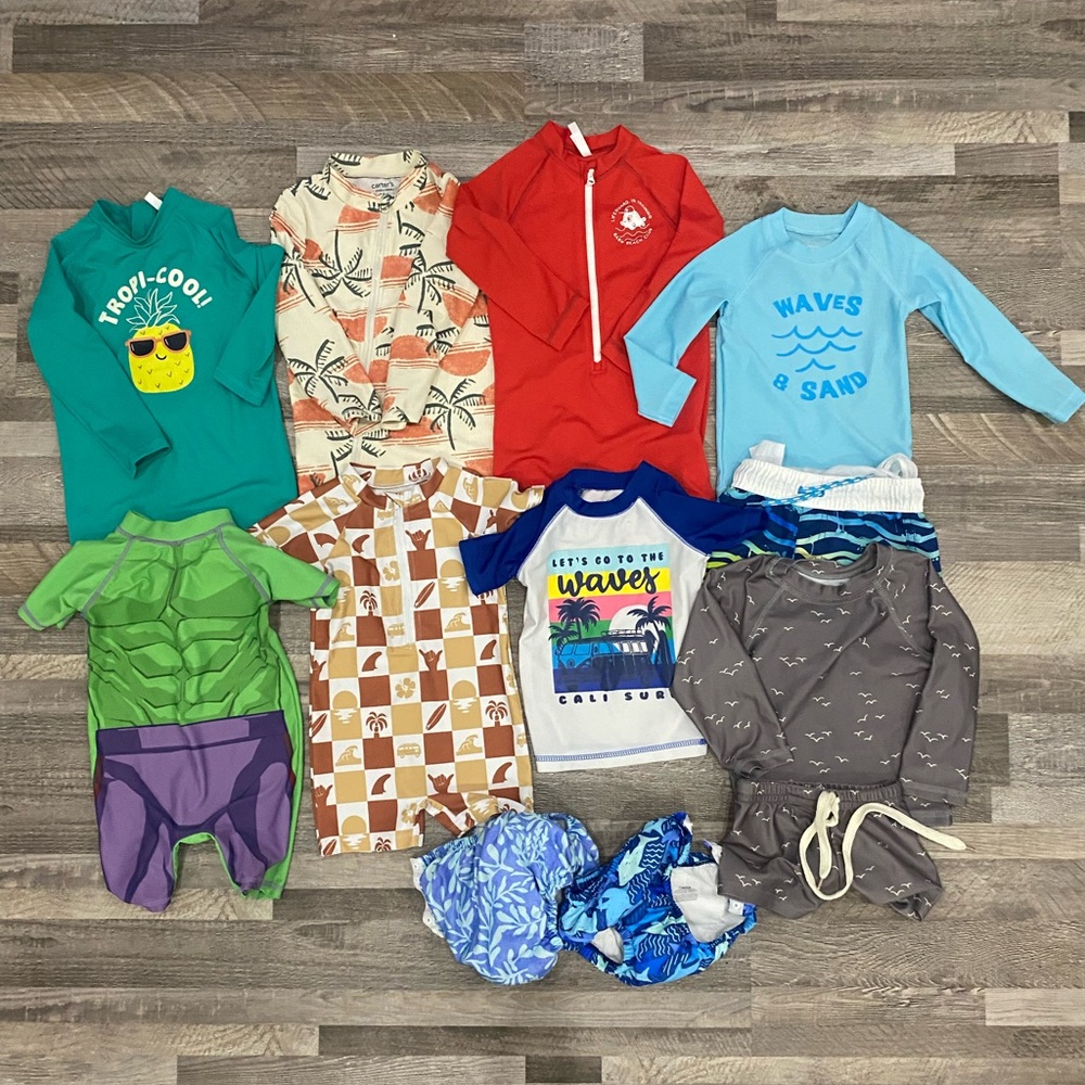 24M/2T Boy’s Swim Lot
